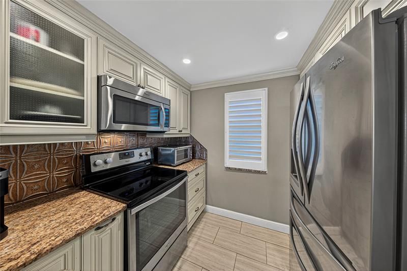 3150 NE 48th Court, Unit 410, Lighthouse Point, FL 33064 Photo