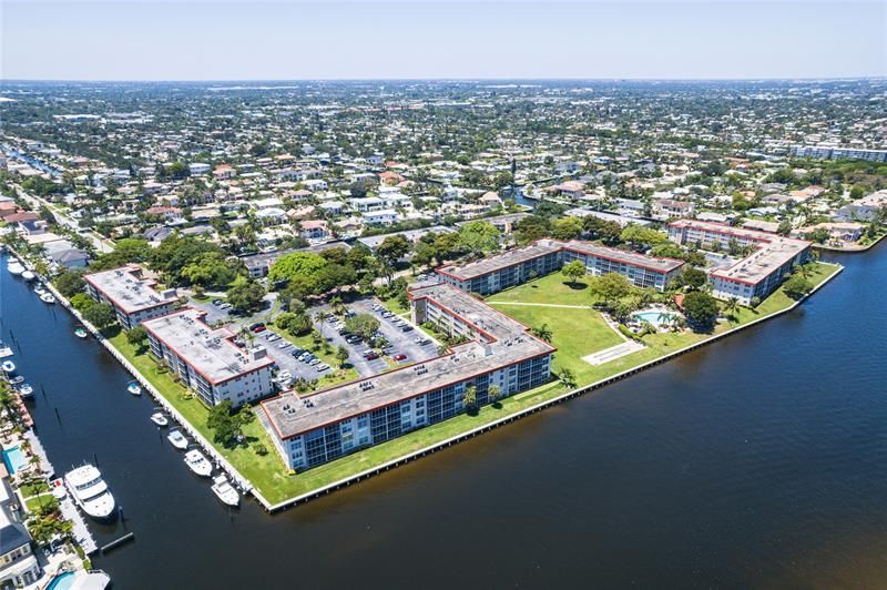 3150 NE 48th Court, Unit 410, Lighthouse Point, FL 33064 Photo