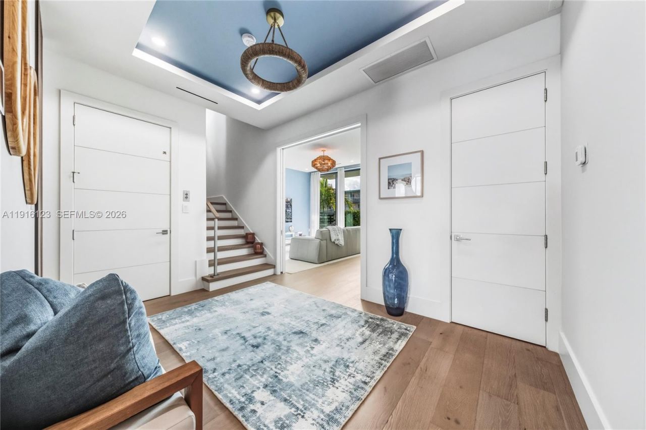 4098 NE 167 St, Unit 9, North Miami Beach, FL 33160 Photo