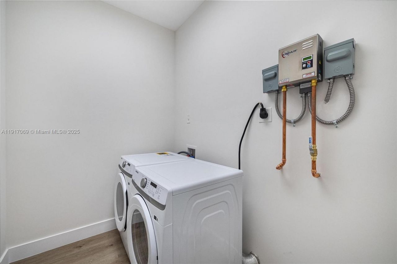 535 NW 52nd St, Miami, FL 33127 Photo