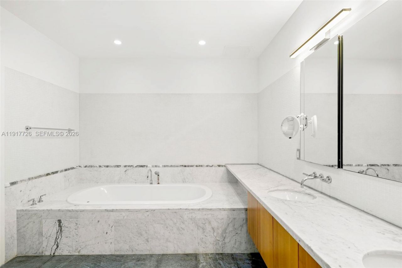 201 Aqua Ave, Unit 801, Miami Beach, FL 33141 Photo