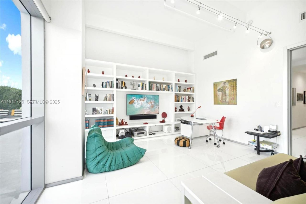 201 Aqua Ave, Unit 801, Miami Beach, FL 33141 Photo
