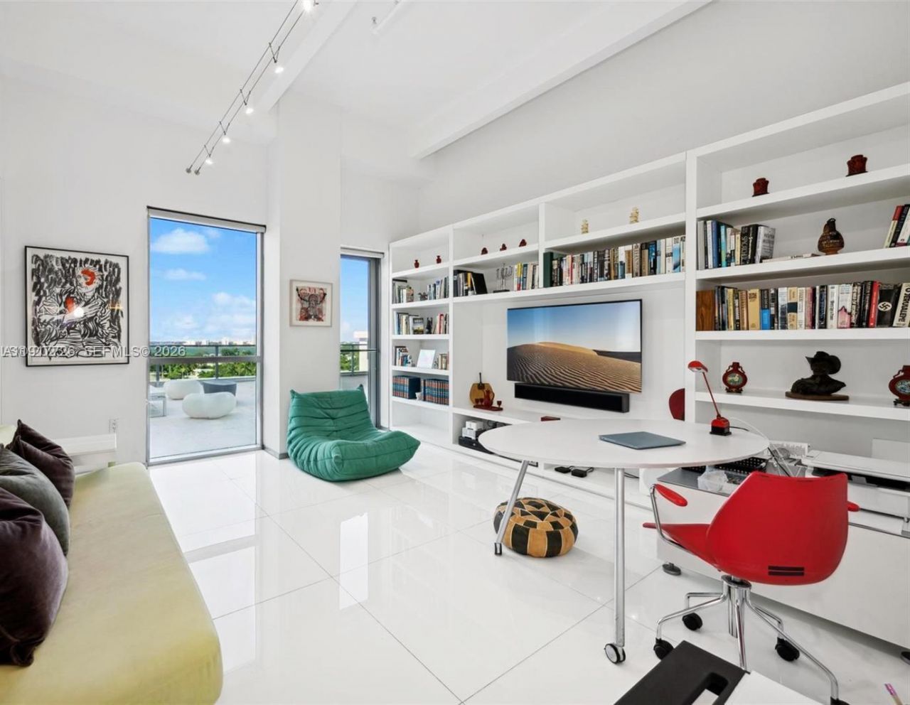 201 Aqua Ave, Unit 801, Miami Beach, FL 33141 Photo