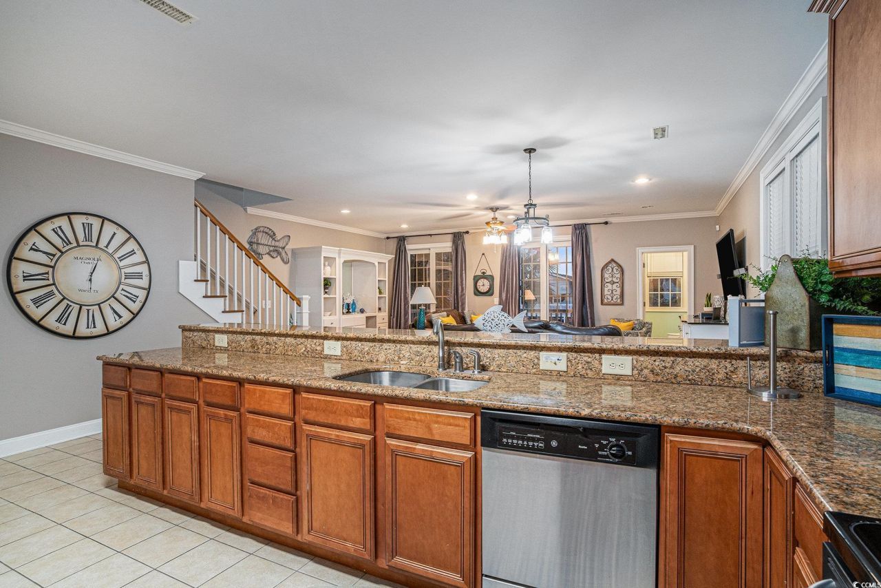 219 N Yaupon Dr. Photo 10