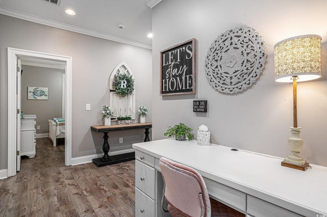 219 N Yaupon Dr. Photo 16