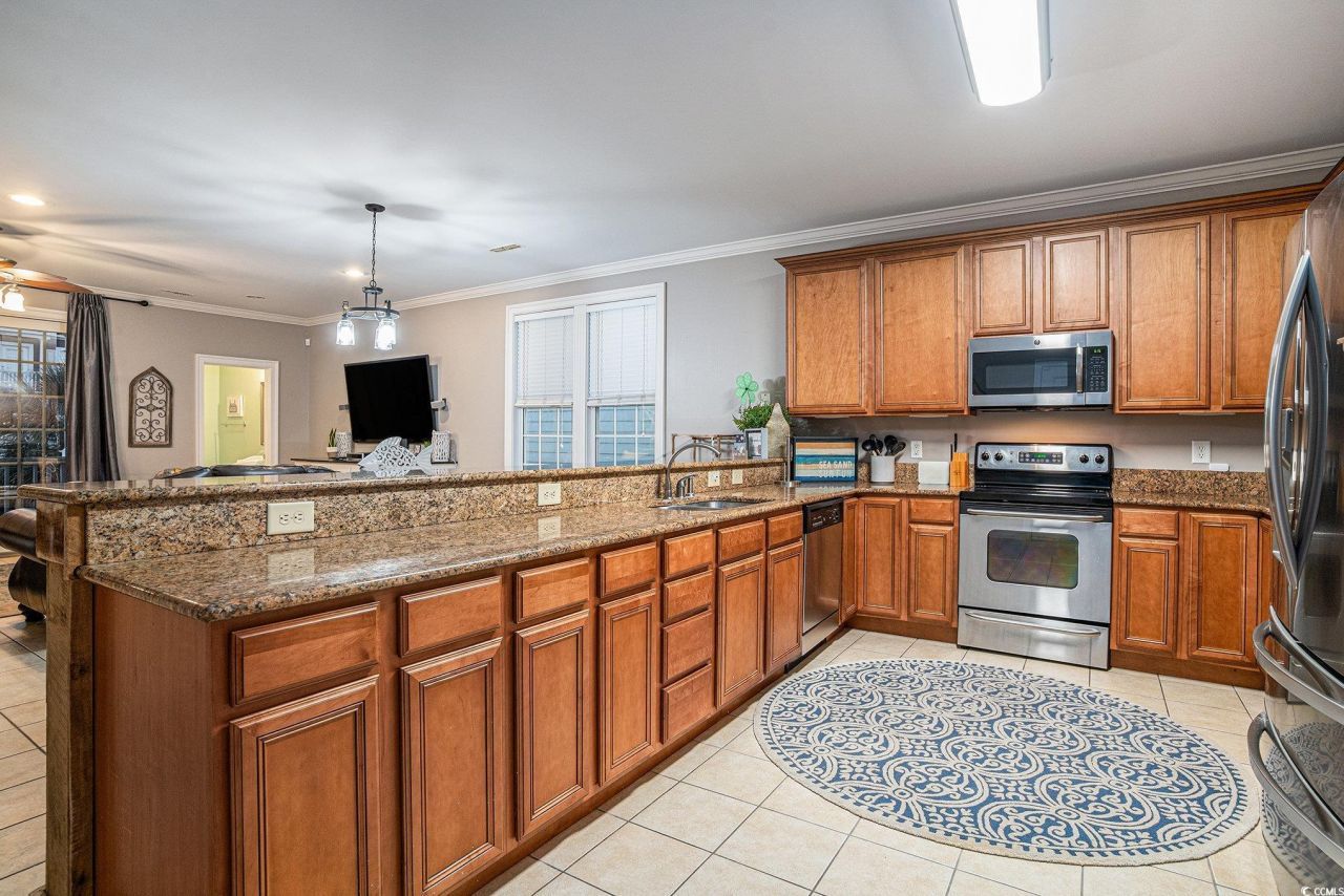 219 N Yaupon Dr. Photo 9