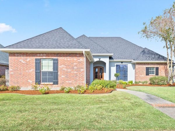 108 Millcrest Drive, Lafayette, LA 70508