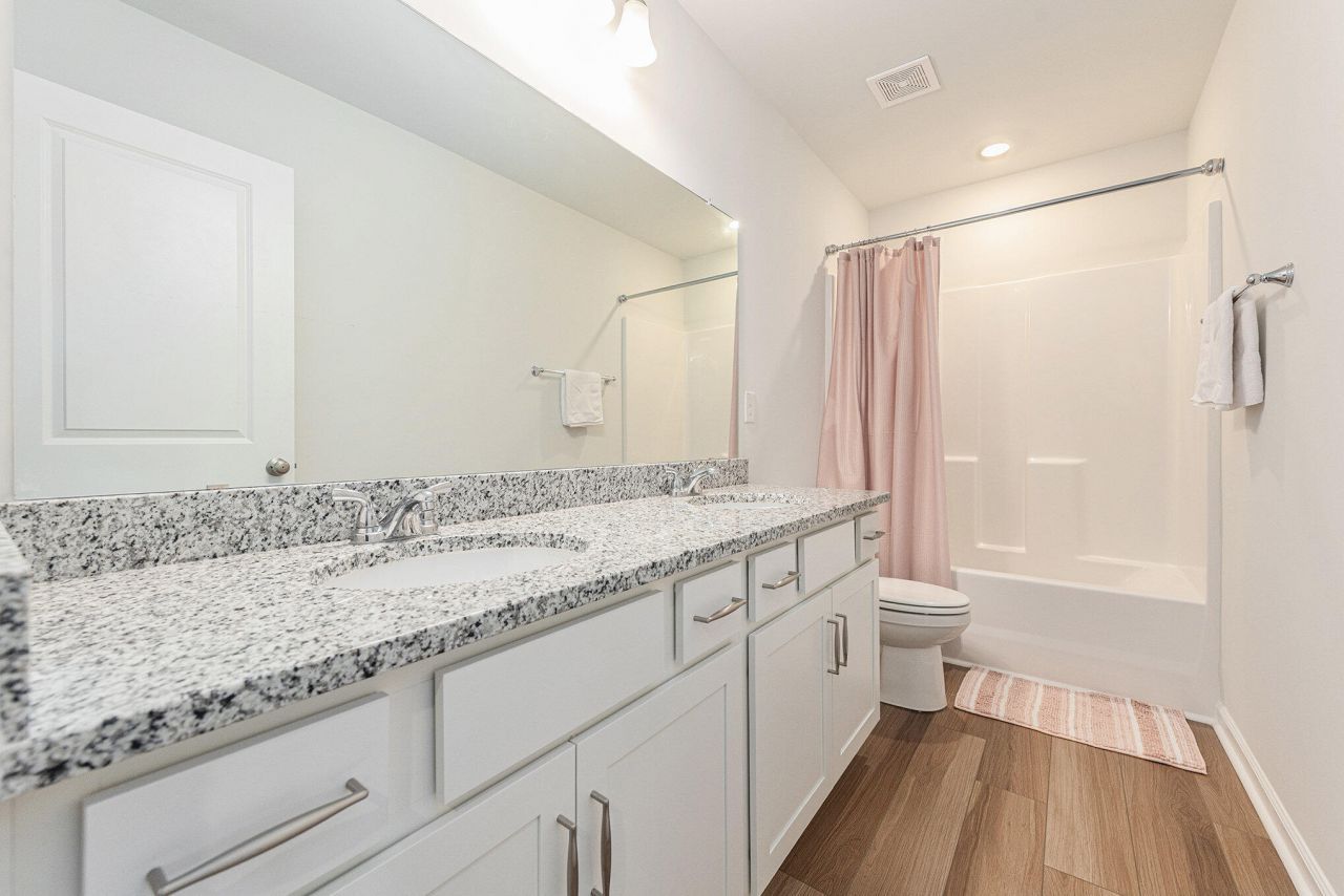 356 Gothenburg Trail Photo 19