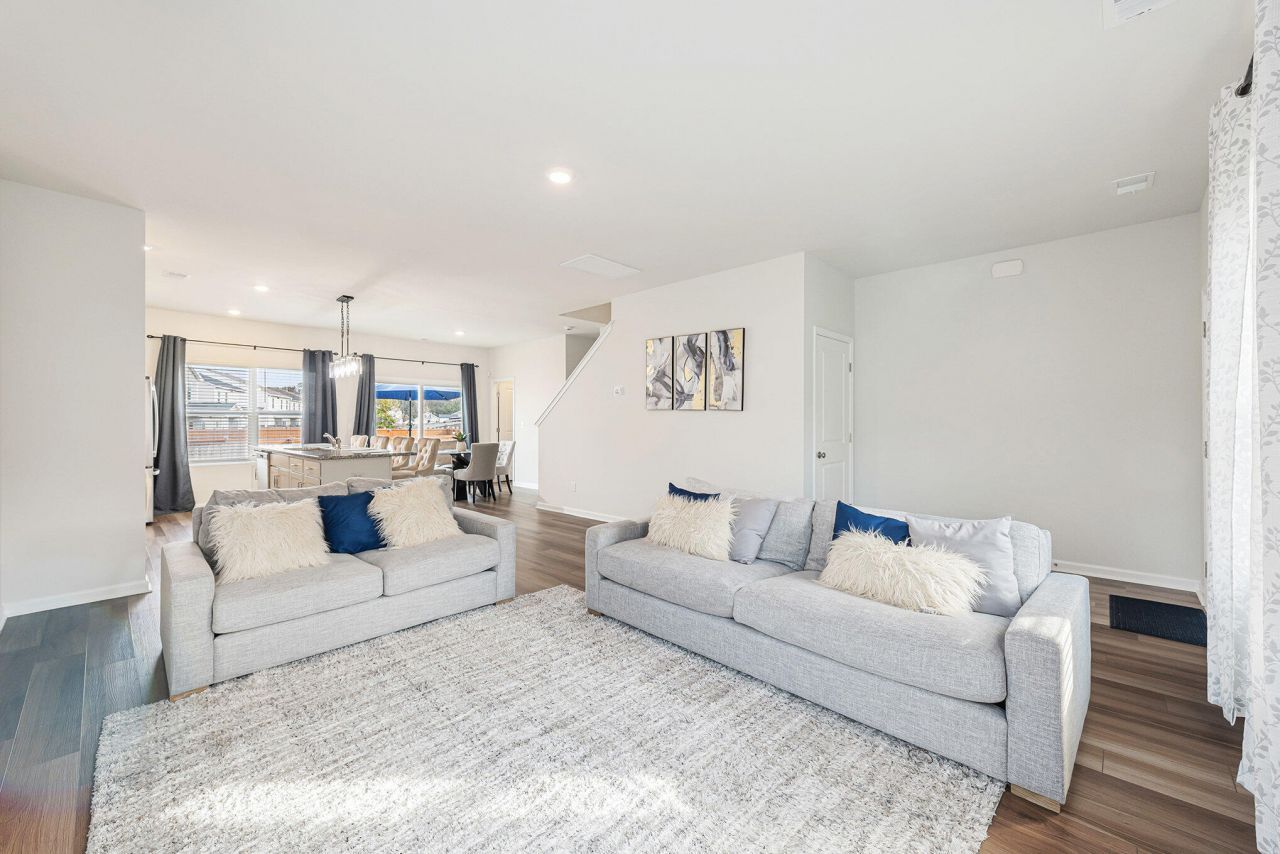 356 Gothenburg Trail Photo 3