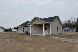 677 Winningham Road photo 4