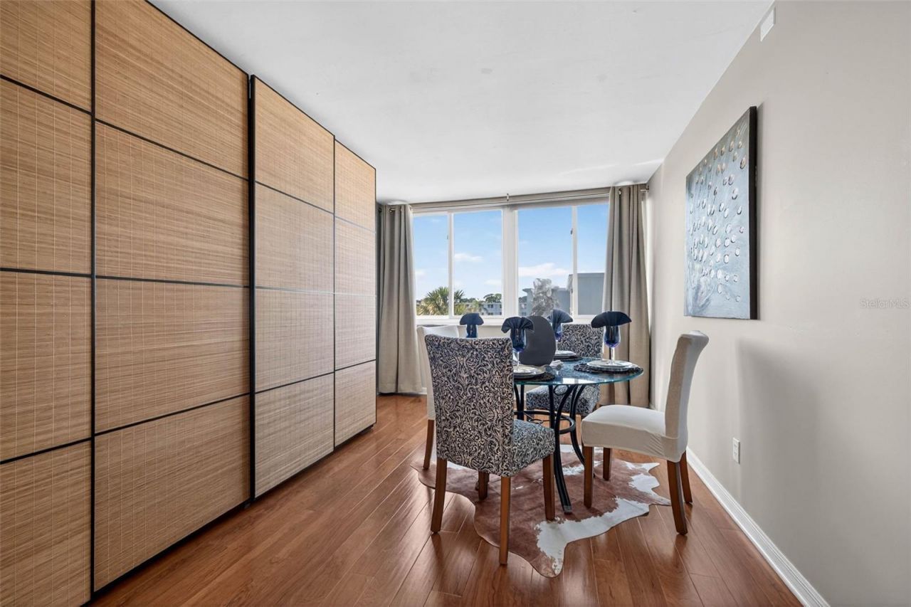 4880 Locust Street Ne, Unit 330, Saint Petersburg, FL 33703 Photo