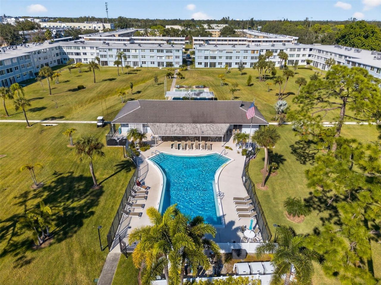 4880 Locust Street Ne, Unit 330, Saint Petersburg, FL 33703 Photo