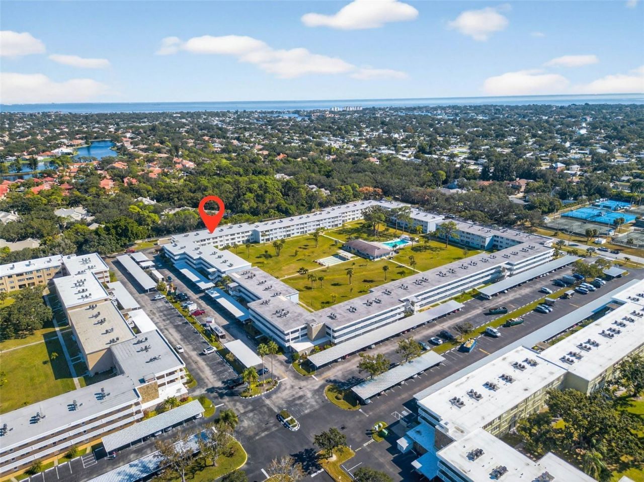 4880 Locust Street Ne, Unit 330, Saint Petersburg, FL 33703 Photo