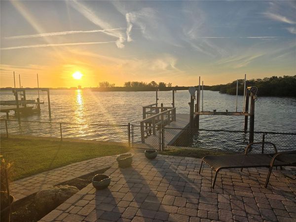 5694 OAKHURST DRIVE, SEMINOLE, FL 33772