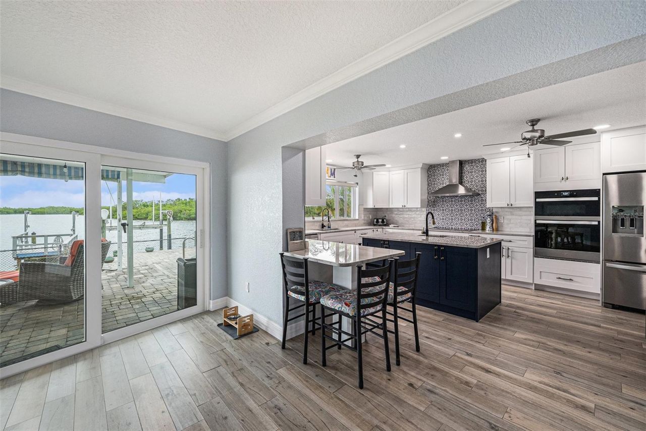 5694 Oakhurst Drive, Seminole, FL 33772 Photo