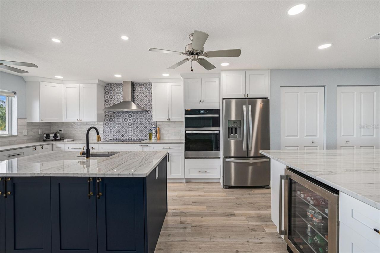 5694 Oakhurst Drive, Seminole, FL 33772 Photo