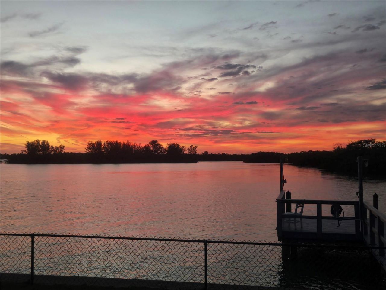 5694 Oakhurst Drive, Seminole, FL 33772 Photo