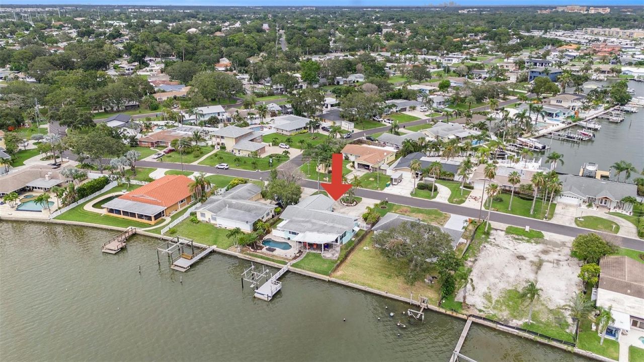 5694 Oakhurst Drive, Seminole, FL 33772 Photo