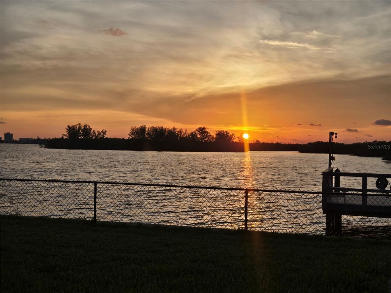 5694 Oakhurst Drive, Seminole, FL 33772 Photo