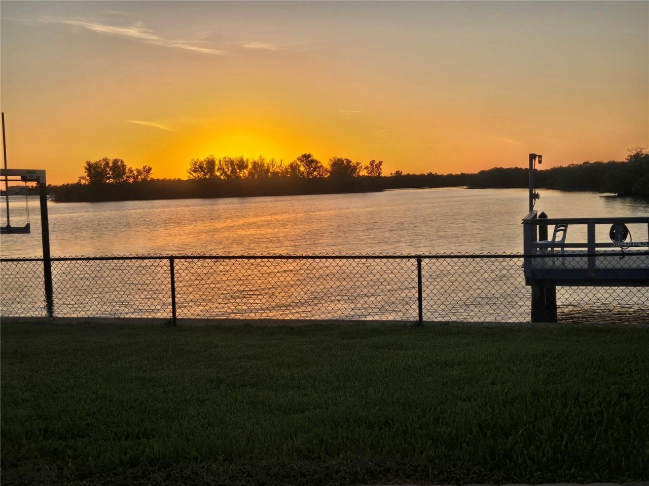 5694 Oakhurst Drive, Seminole, FL 33772 Photo