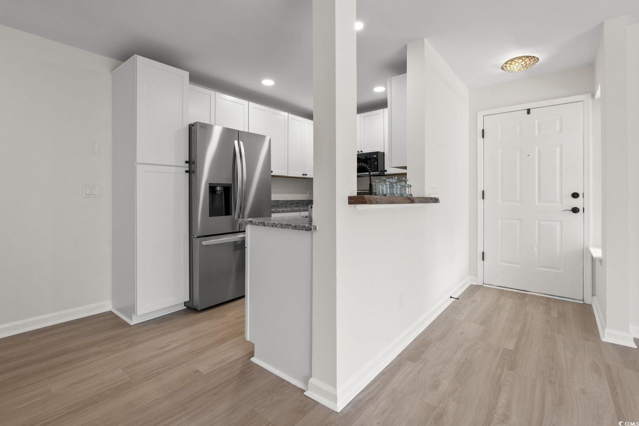 8861 Cloisters Ln. Photo 5