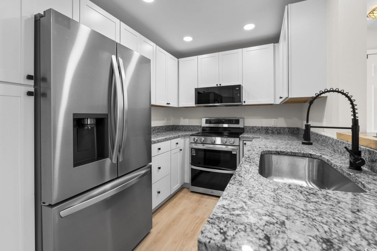 8861 Cloisters Ln. Photo 6