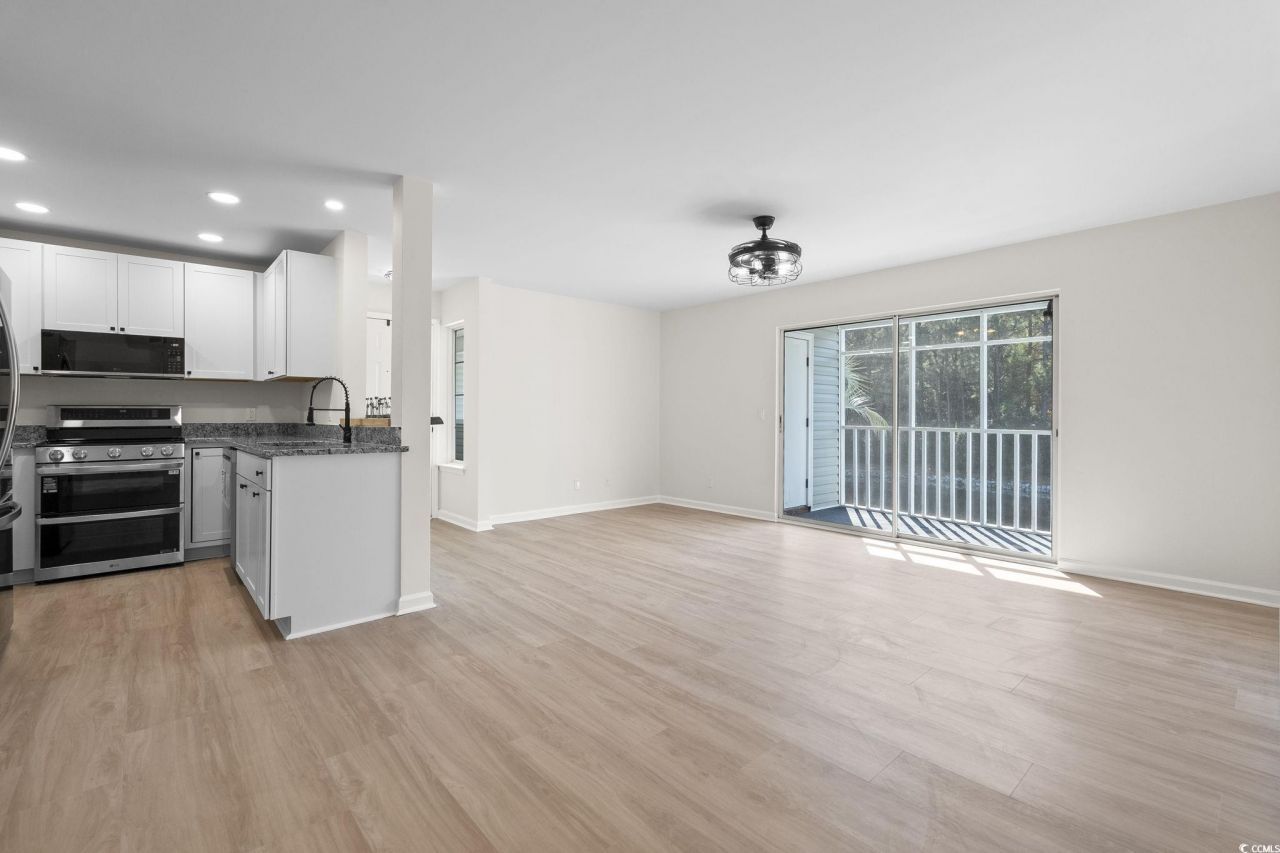 8861 Cloisters Ln. Photo 9