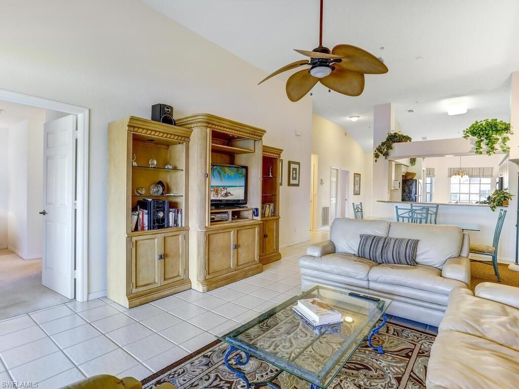 2220 Chesterbrook Ct, Unit 6-202, Naples, FL 34109 Photo