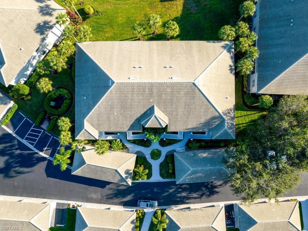 2220 Chesterbrook Ct, Unit 6-202, Naples, FL 34109 Photo