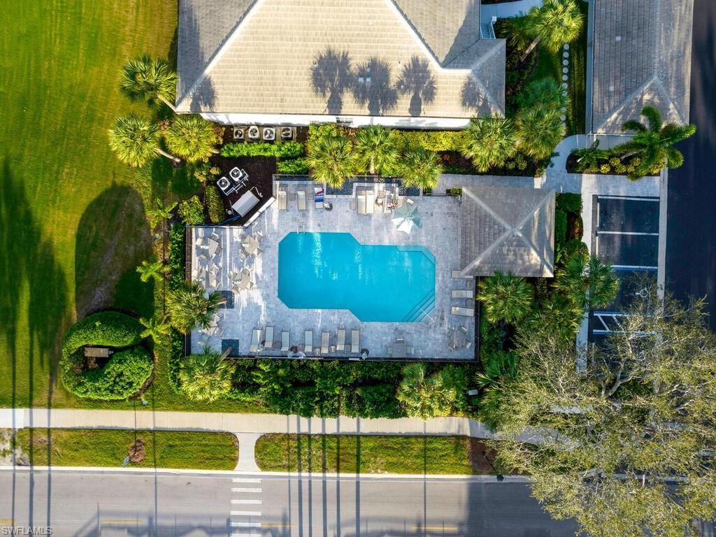 2220 Chesterbrook Ct, Unit 6-202, Naples, FL 34109 Photo