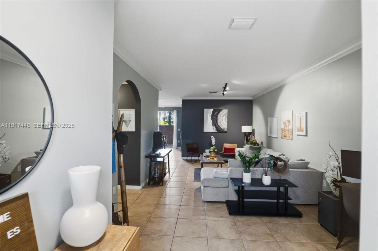 10891 SW 88th Ter, Miami, FL 33176 Photo