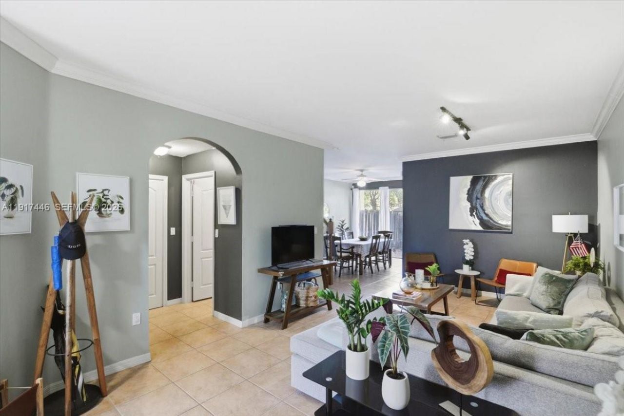 10891 SW 88th Ter, Miami, FL 33176 Photo