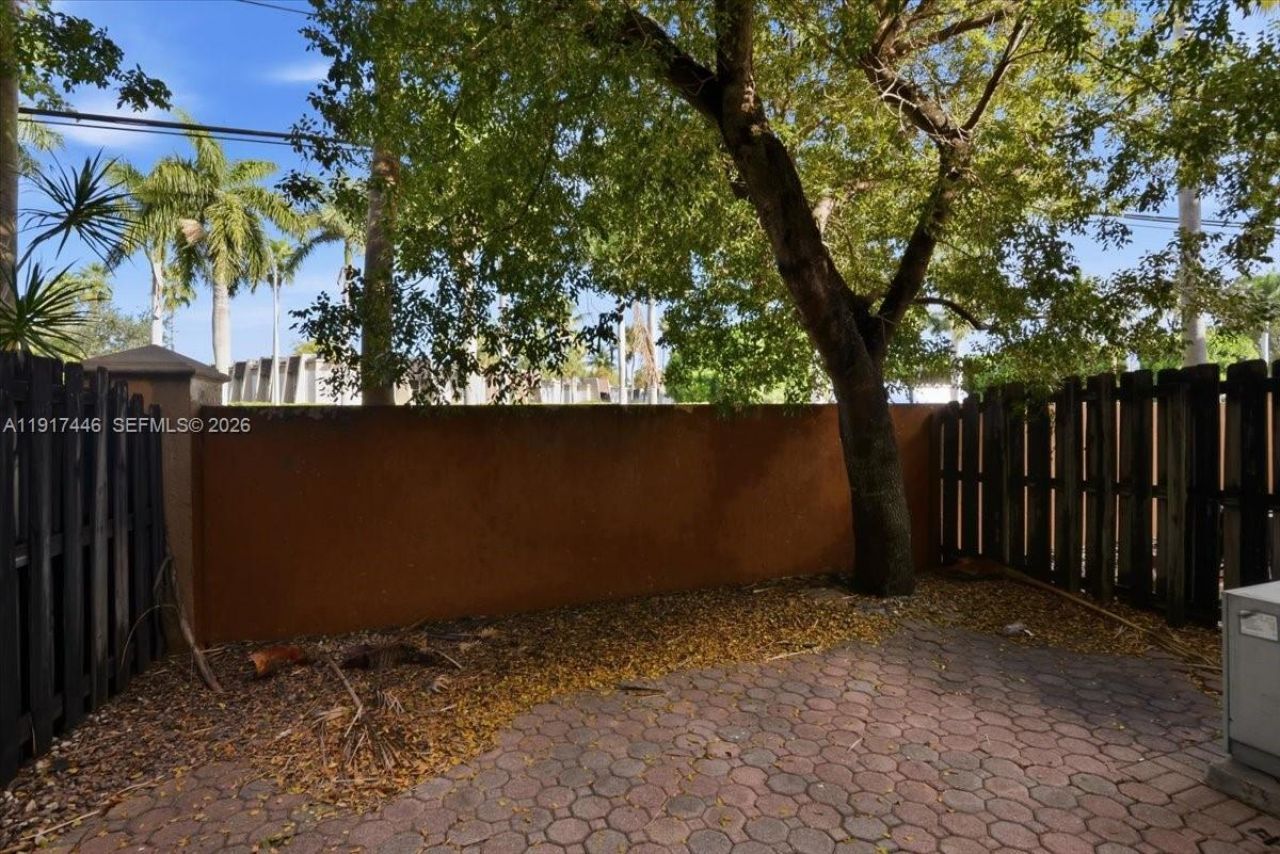 10891 SW 88th Ter, Miami, FL 33176 Photo