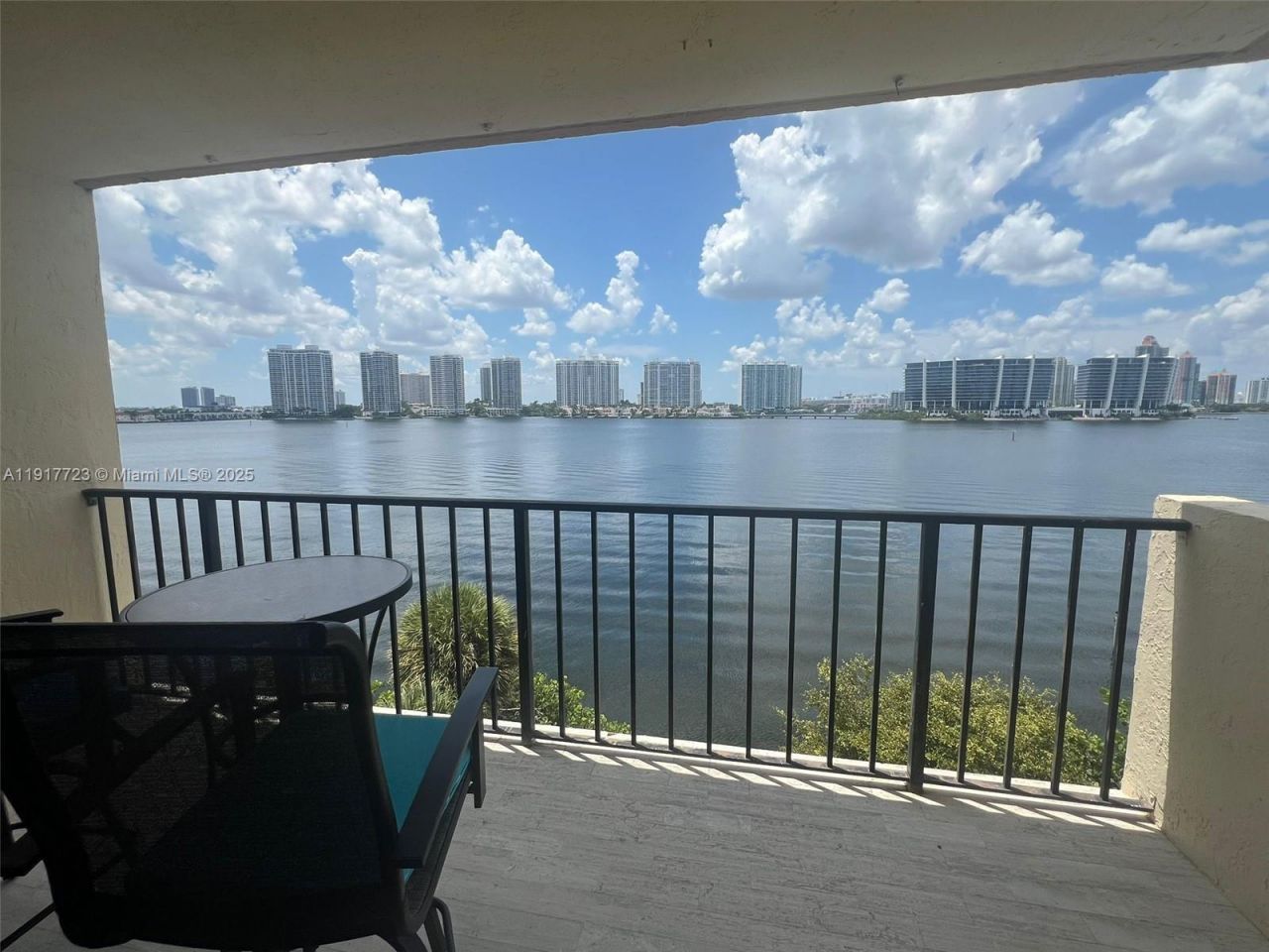 17878 N Bay Rd, Unit 507, Sunny Isles Beach, FL 33160 Photo