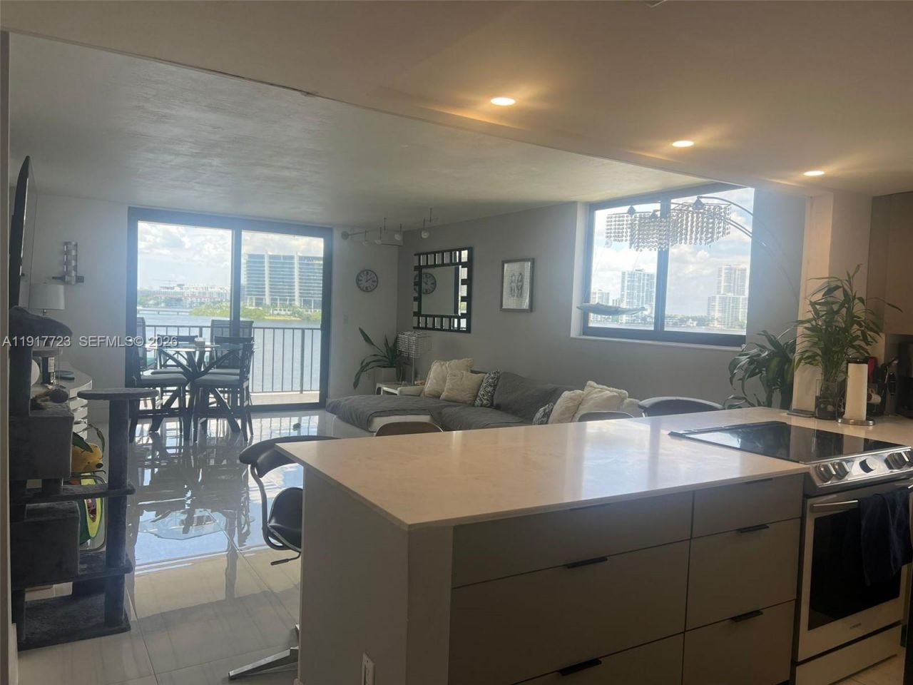 17878 N Bay Rd, Unit 507, Sunny Isles Beach, FL 33160 Photo