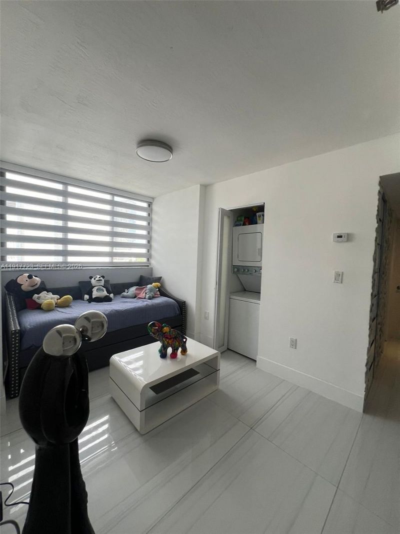 17878 N Bay Rd, Unit 507, Sunny Isles Beach, FL 33160 Photo