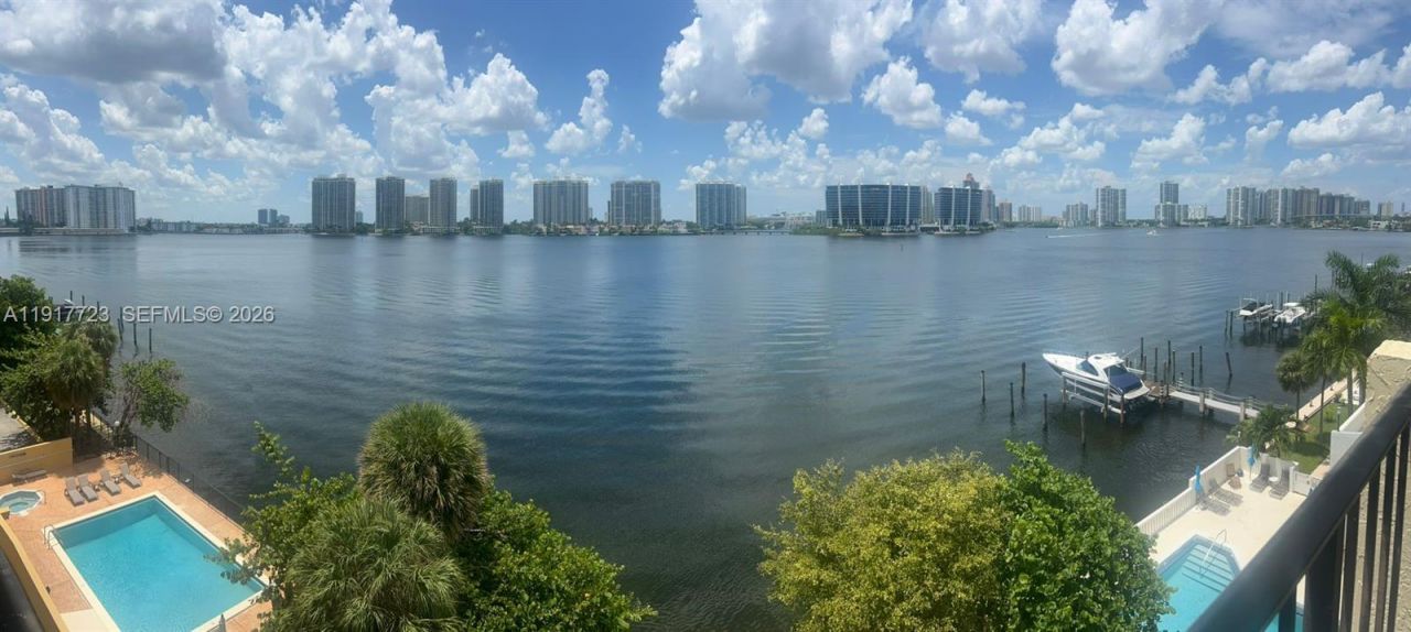 17878 N Bay Rd, Unit 507, Sunny Isles Beach, FL 33160 Photo