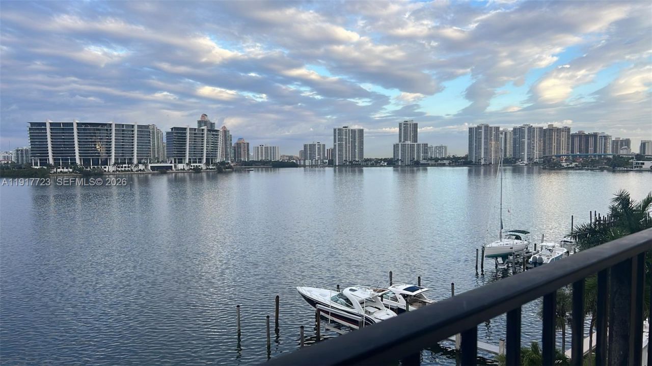 17878 N Bay Rd, Unit 507, Sunny Isles Beach, FL 33160 Photo