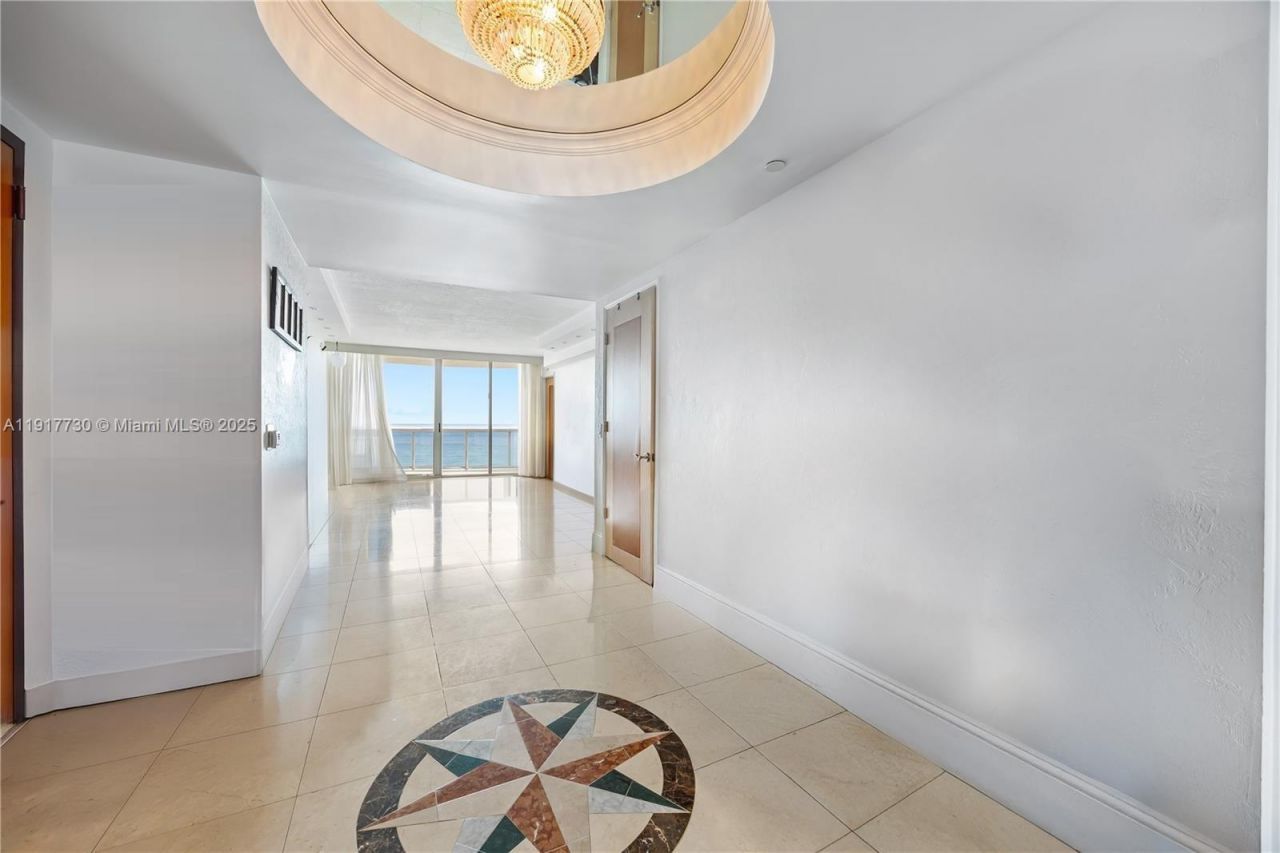 17555 Collins Ave, Unit 607, Sunny Isles Beach, FL 33160 Photo