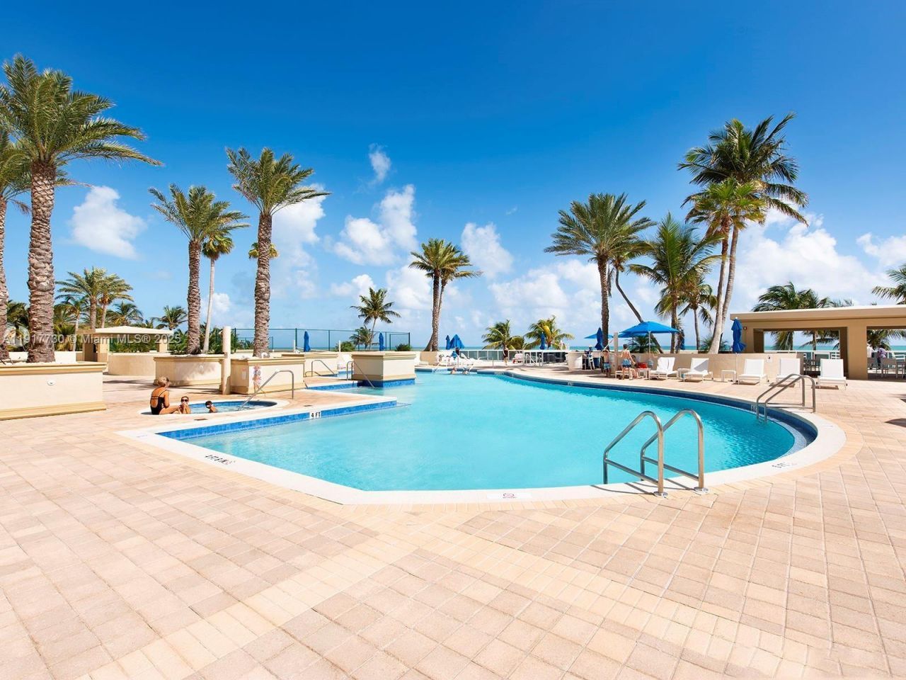 17555 Collins Ave, Unit 607, Sunny Isles Beach, FL 33160 Photo