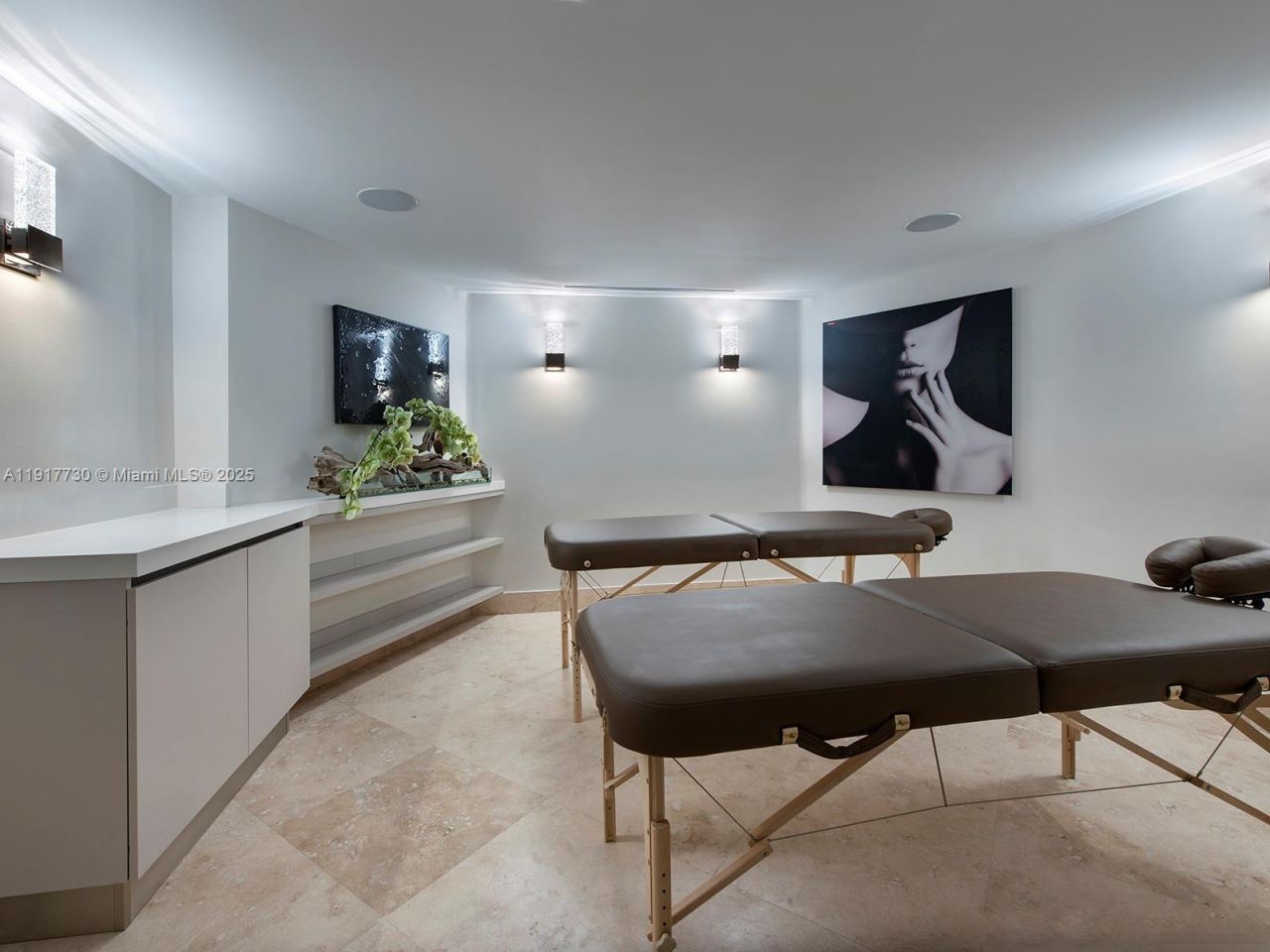 17555 Collins Ave, Unit 607, Sunny Isles Beach, FL 33160 Photo