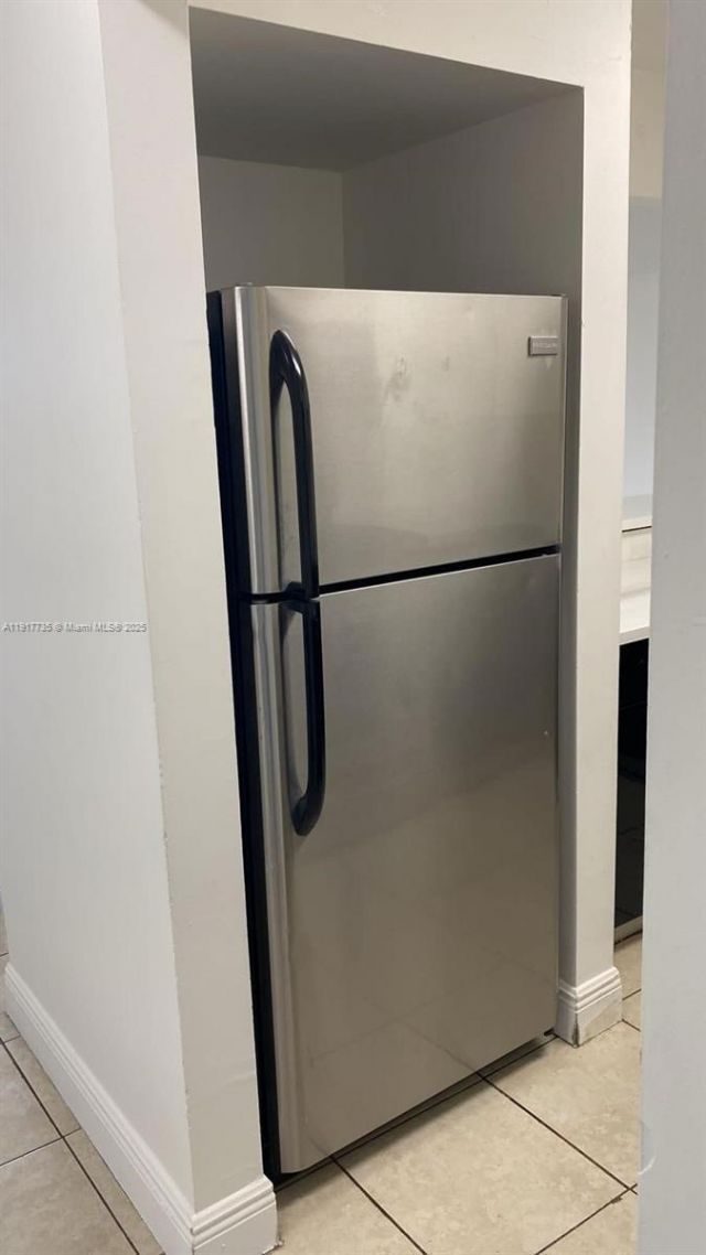 6930 Miami Gardens Dr, Unit 1-410, Hialeah, FL 33015 Photo