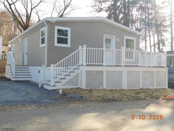 9 Front Street, Oxford, NJ 07863