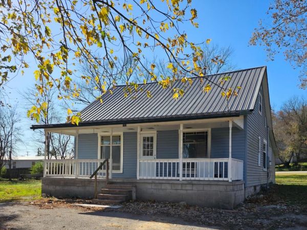 105 Beeman Street, Pineville, MO 64856