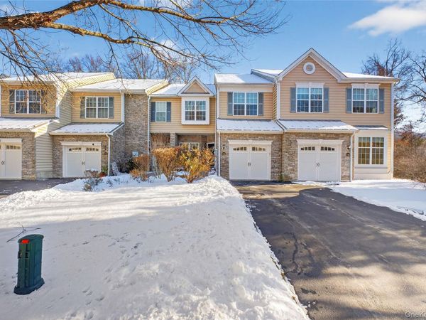 733 Huntington Drive, Fishkill, NY 12524