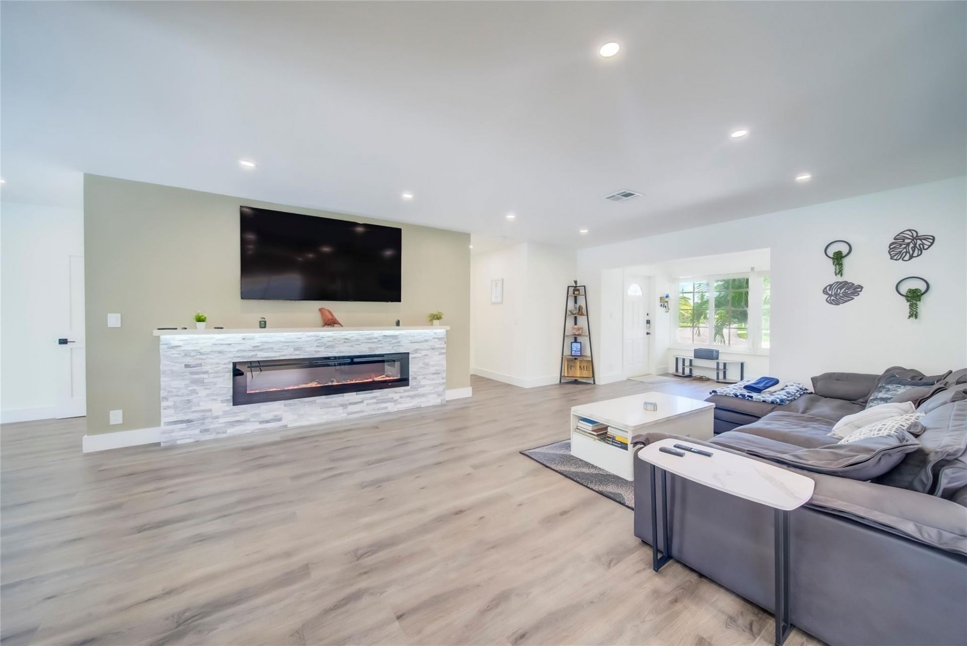 250 NE 27th Court, Boca Raton, FL 33431 Photo