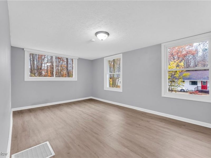 2564 Forest Drive, Hinckley, OH 44233 Photo 16