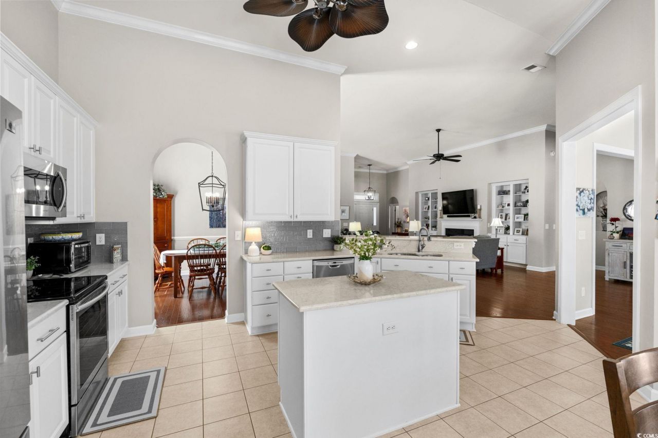 182 Winding River Dr. Photo 16