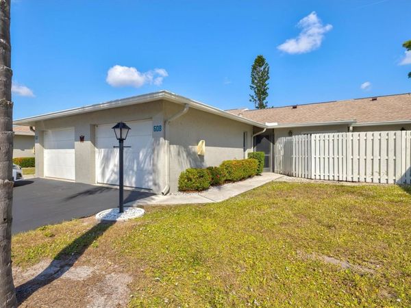 608 PINEBROOK CRESCENT, Unit 8, VENICE, FL 34285
