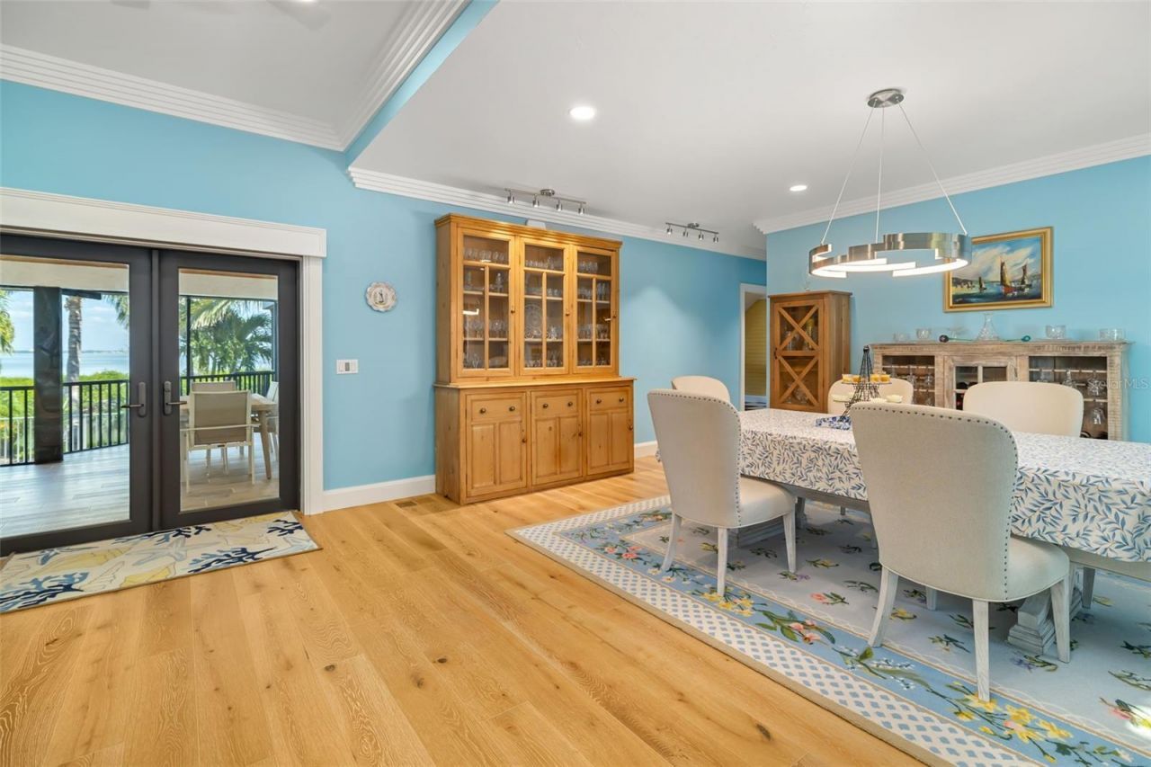 560 Harbor Cove Circle, Longboat Key, FL 34228 Photo